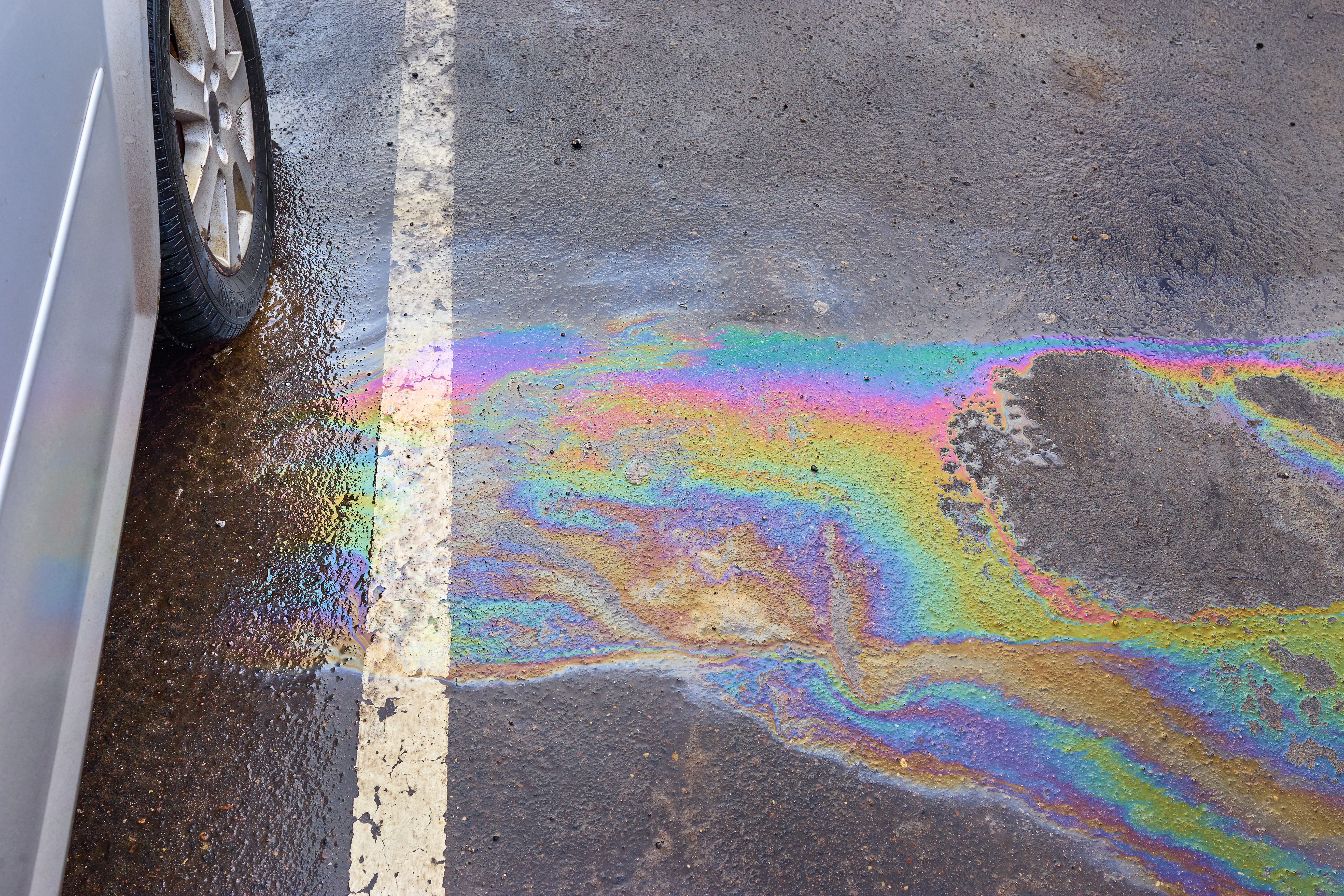 Decoding Your Vehicle's Fluids: What’s Leaking and How to Identify It